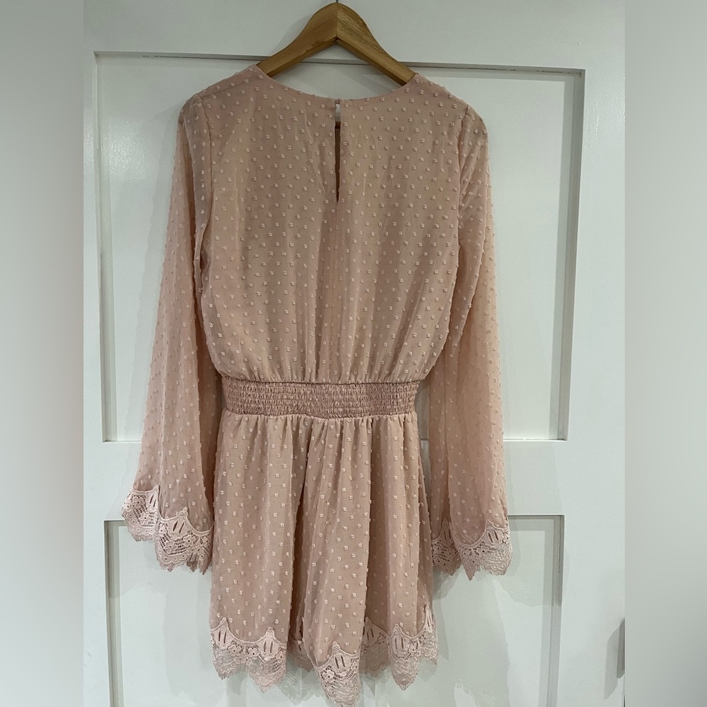 Lulus Elegant Blush Pink Long Sleeve Short Romper Size Small - Picture 3 of 6